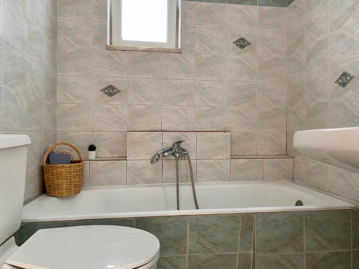 Central, Sunny & Spacious Apartment, In Kos, "1" Exterior foto