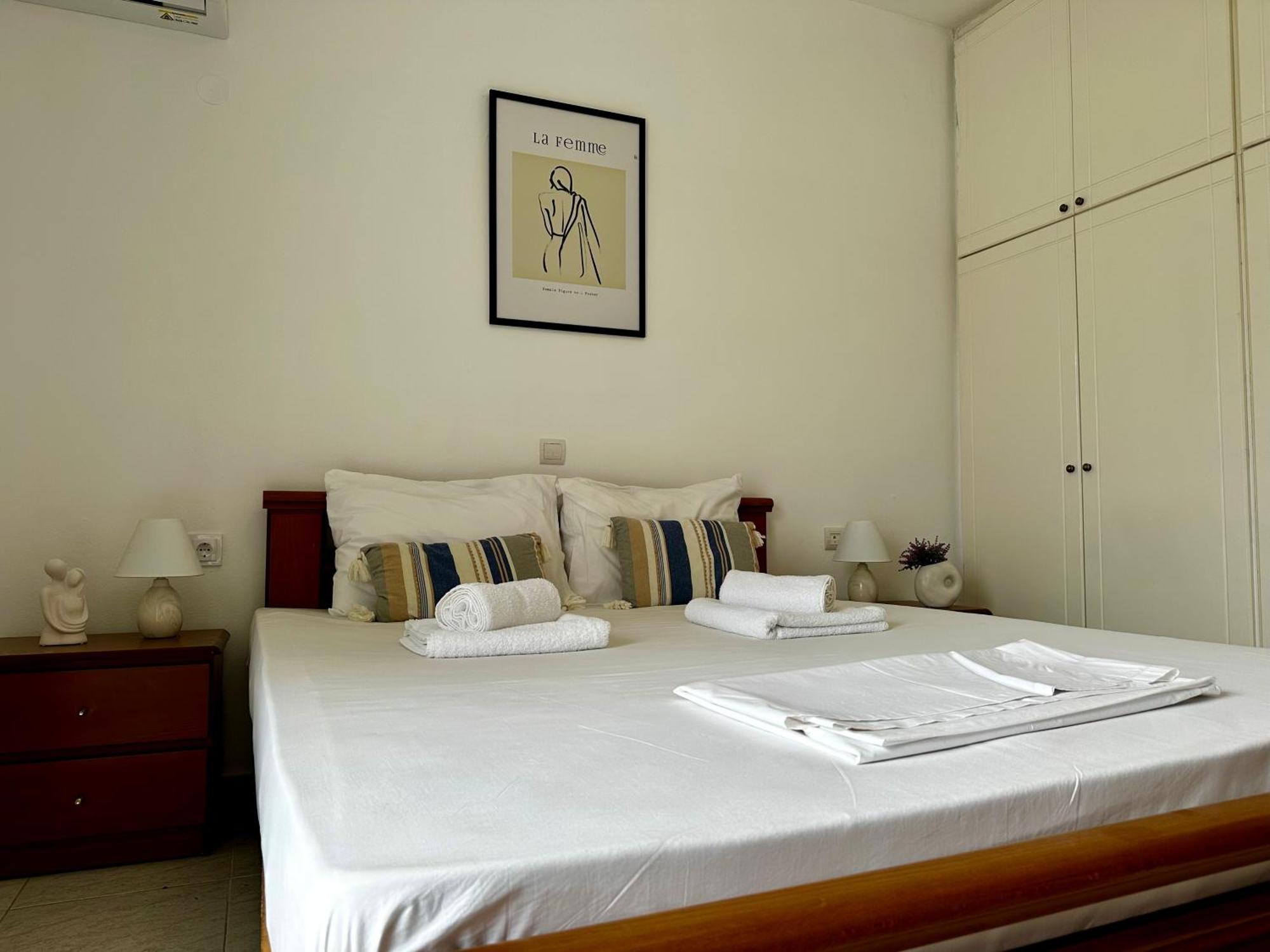 Central, Sunny & Spacious Apartment, In Kos, "1" Exterior foto